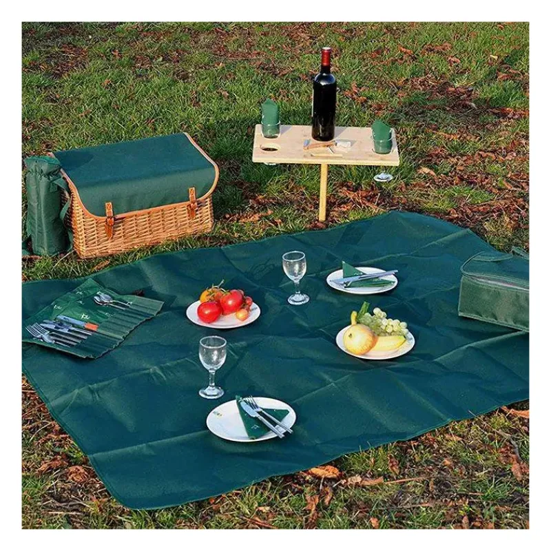 Paniers Pique-nique-Les Jardins de la Comtesse Malle Panier Pique Nique osier avec table Saint Honoré  vert 4 personnes
