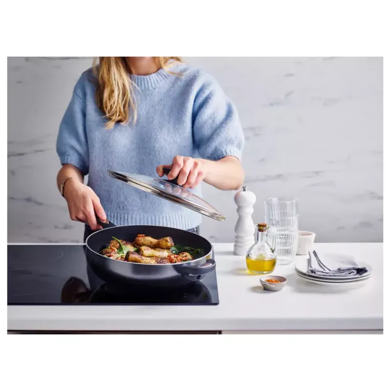 Sauteuses Revêtements Céramique | Sauteuses Revêtements Anti-adhérents-BEKA PRO INDUC Sauteuse Corps alu ép 3mm revêtement céramique Induction + Couvercle D28