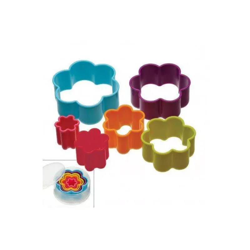 Nonettes-Kitchen Craft Série de 6 Découpoirs Emporte pièces à biscuits Colour Works Forme FLEUR